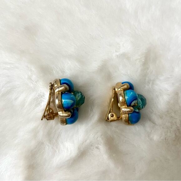 Vintage Blue Beaded Clip Earrings - Picture 4 of 5